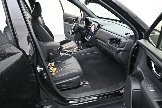 Used 2025 Subaru Forester Touring w/ Popular Package - Touring AWD/4WD image 18