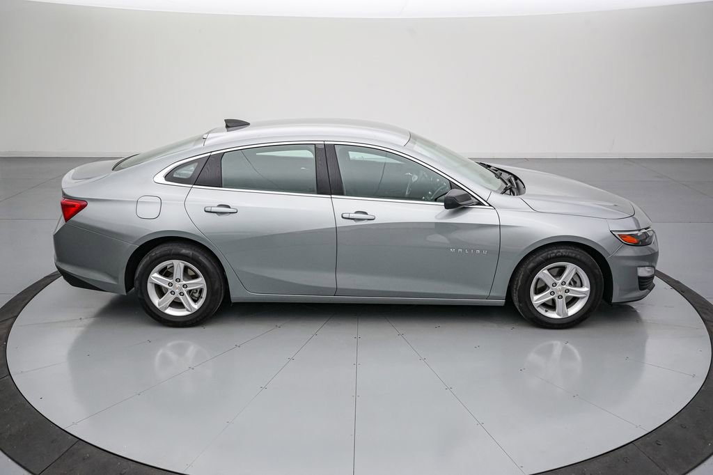 Used 2024 Chevrolet Malibu LS FWD image 3