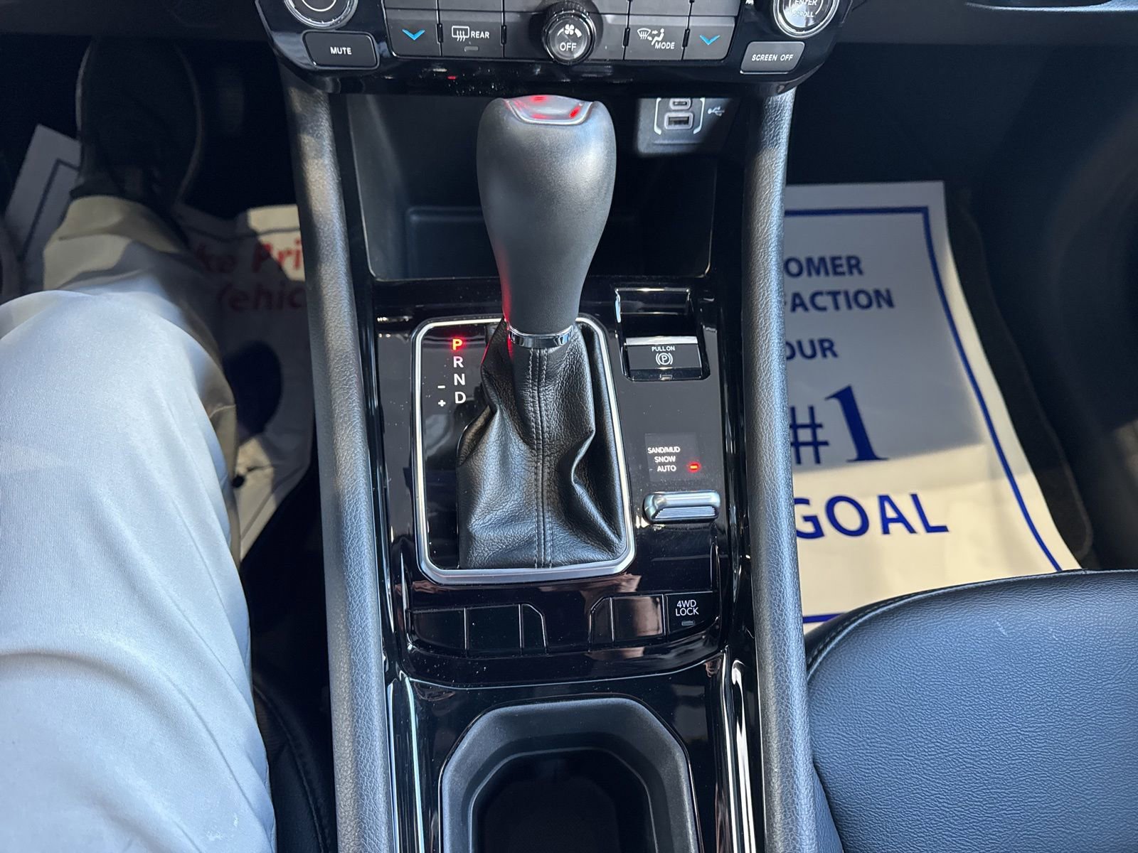 Used 2024 Jeep Compass Limited image 33