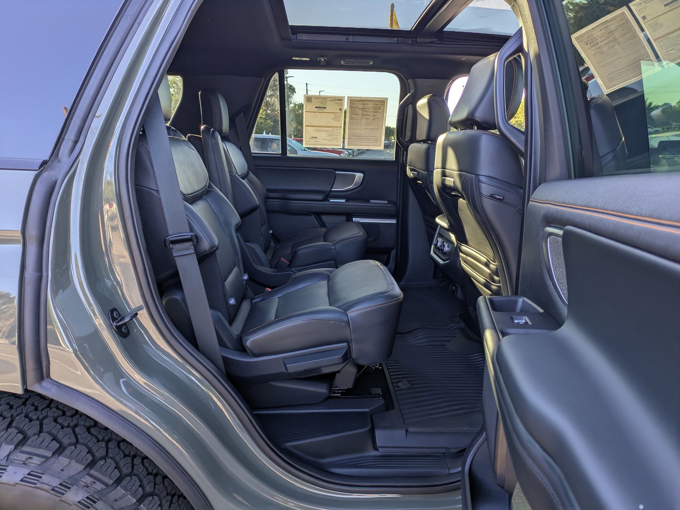 Certified 2025 Ford Expedition Tremor AWD/4WD image 33
