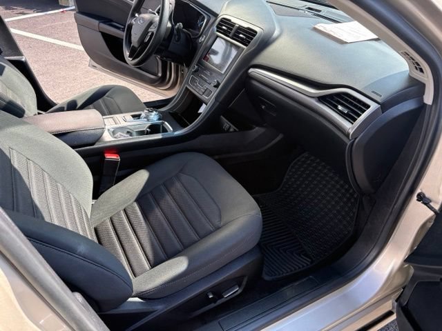 Certified 2019 Ford Fusion SE FWD image 37