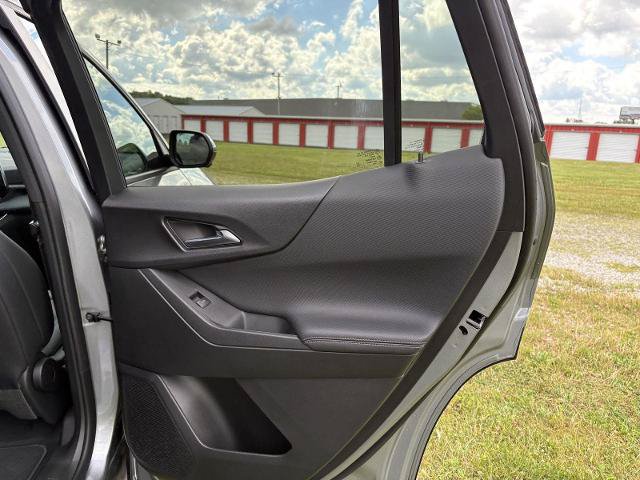 Used 2026 Chevrolet Equinox LT w/ Convenience Package II FWD image 29