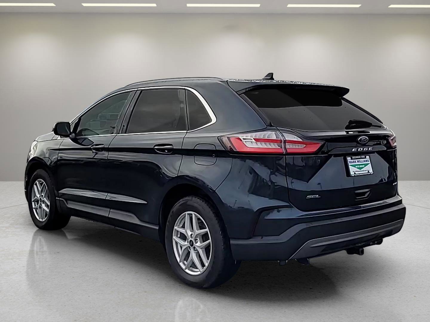 Certified 2022 Ford Edge SEL w/ Convenience Package image 3