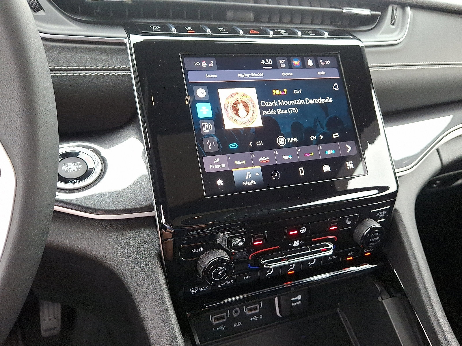 Used 2023 Jeep Grand Cherokee L Laredo image 23