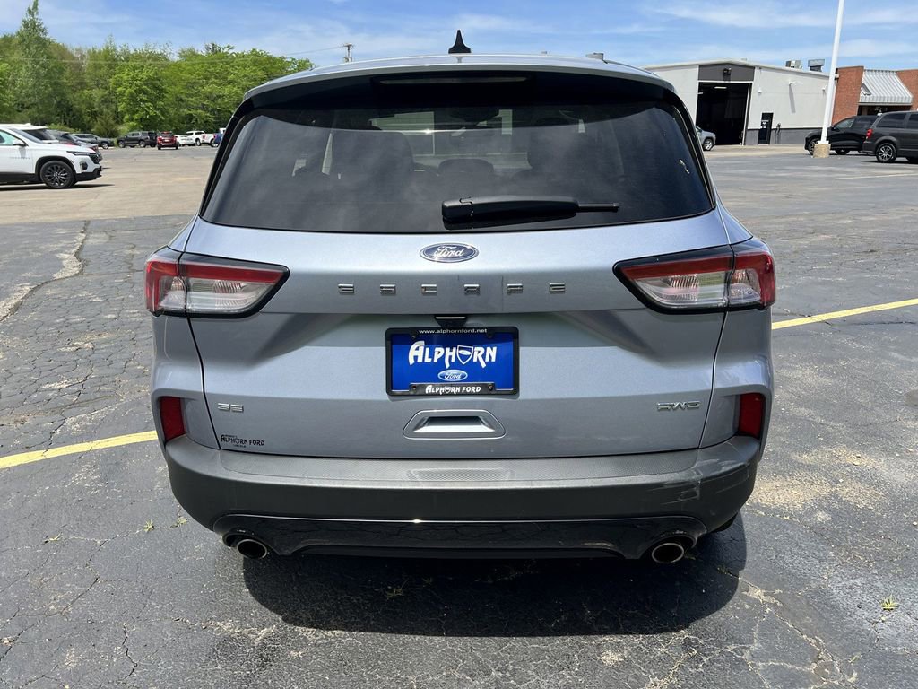 Certified 2022 Ford Escape SE w/ SE Sport Appearance Package AWD/4WD image 37