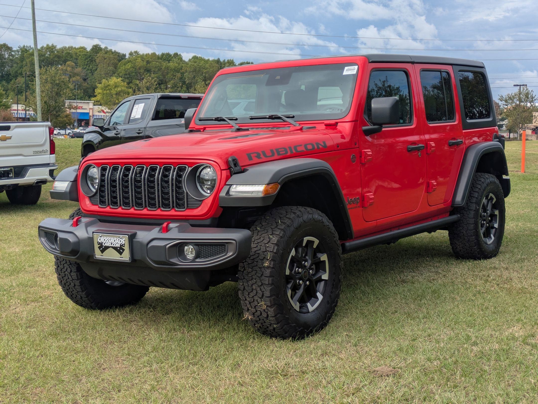 Used 2024 Jeep Wrangler Unlimited Rubicon w/ Technology Group image 8