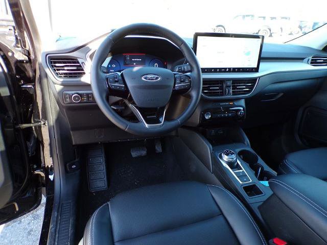 Certified 2025 Ford Escape Platinum image 17