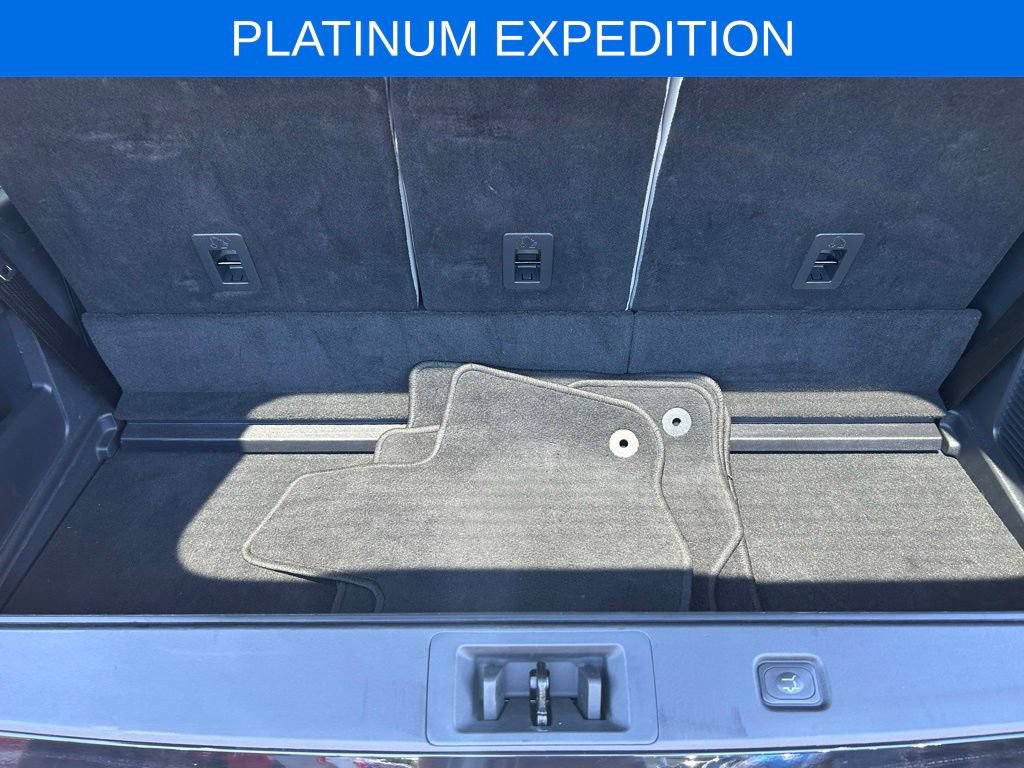 Certified 2025 Ford Expedition Platinum w/ Driver's Package AWD/4WD image 8