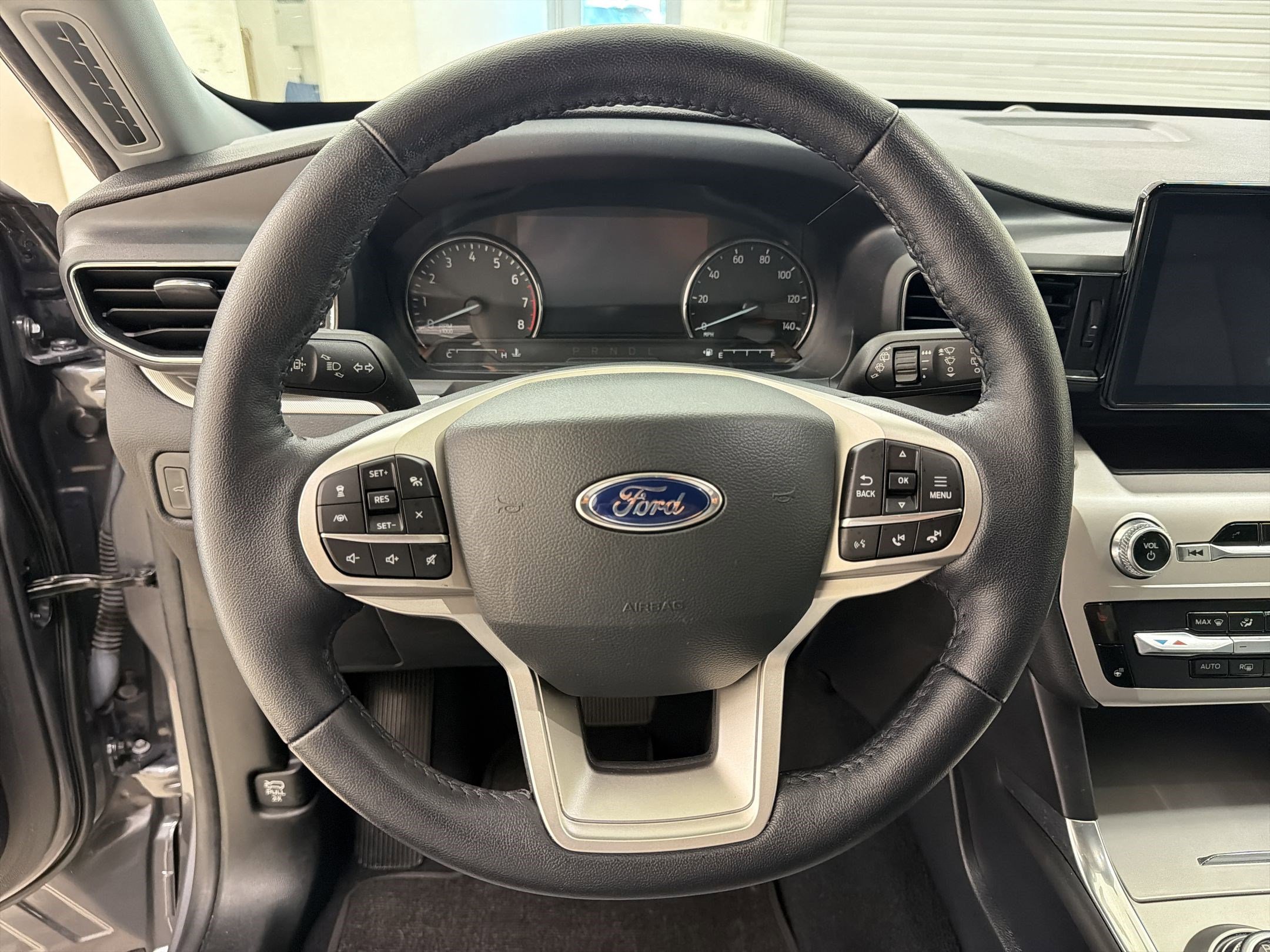 Certified 2021 Ford Explorer XLT w/ Equipment Group 202A RWD image 17