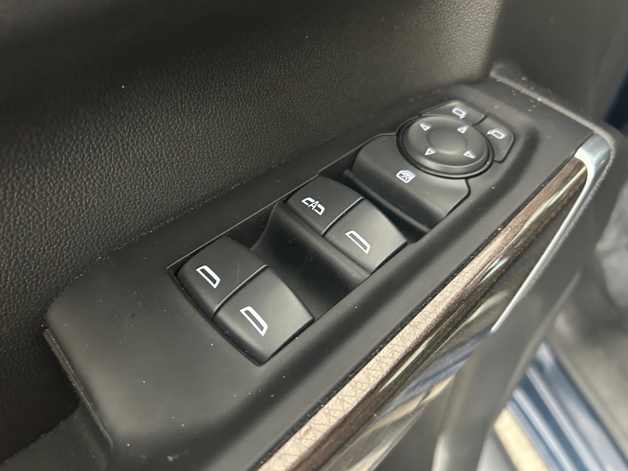 Used 2022 Chevrolet Silverado 1500 RST AWD/4WD image 10