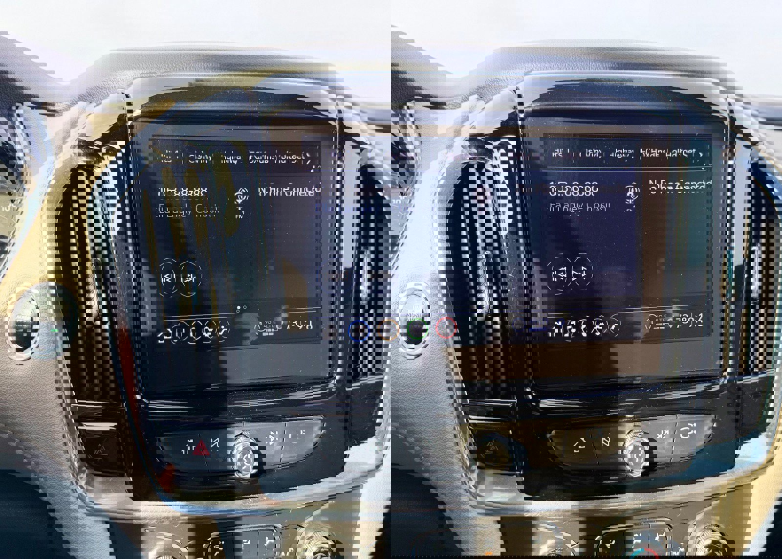 Used 2023 Chevrolet Traverse LT image 35