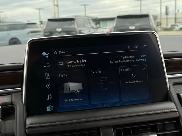 Used 2023 Chevrolet Suburban High Country image 40