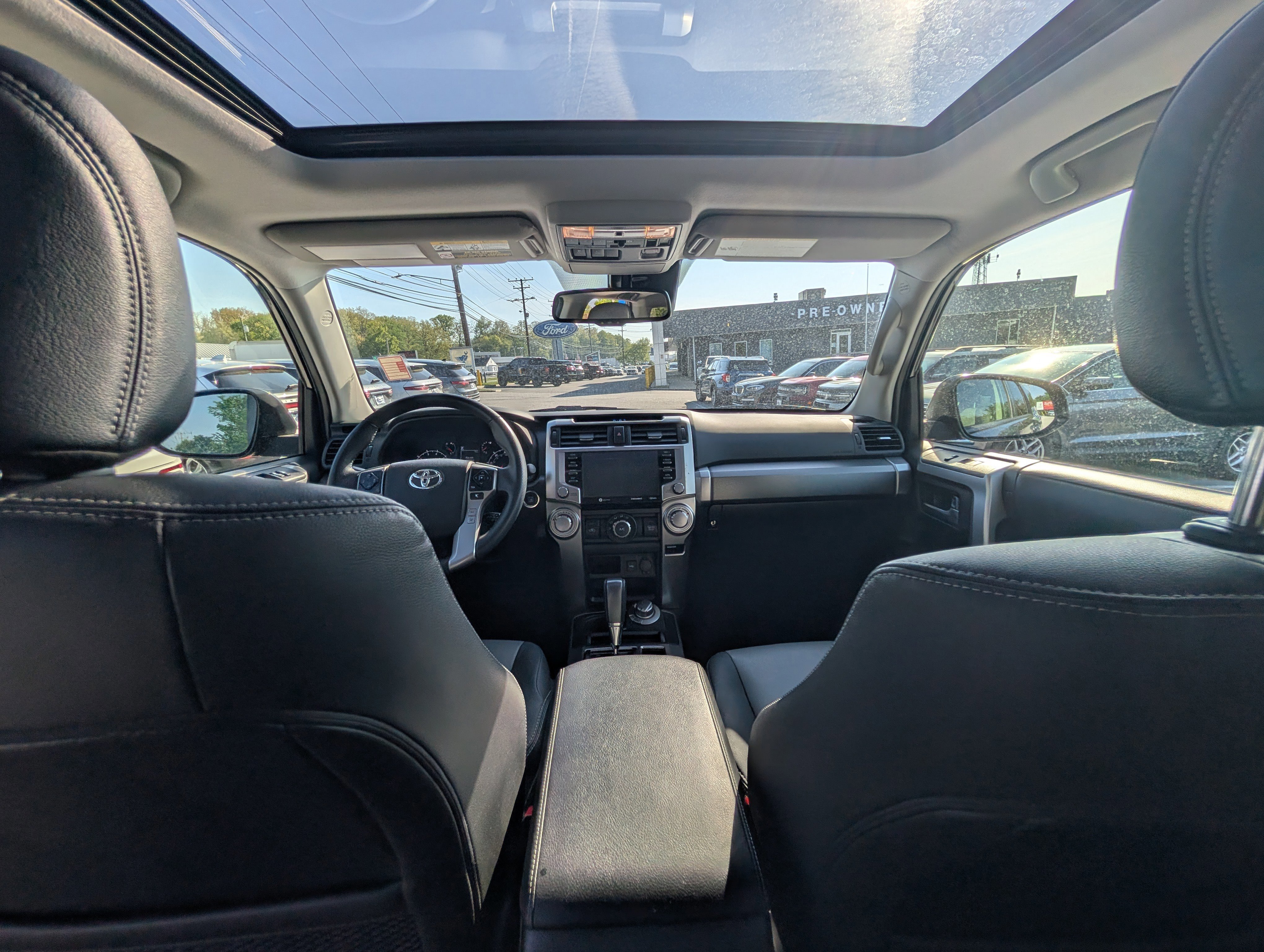 Used 2020 Toyota 4Runner SR5 Premium w/ Moonroof Package AWD/4WD image 19