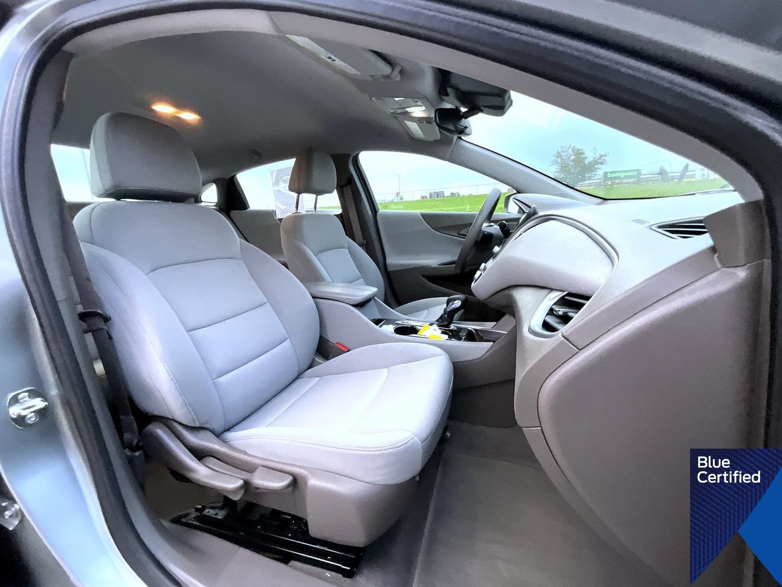 Used 2025 Chevrolet Malibu LT FWD image 16