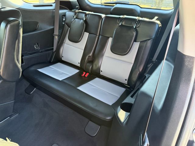 Certified 2022 Ford Explorer XLT w/ Equipment Group 202A image 16