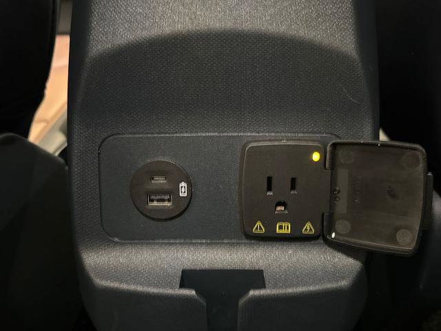 Certified 2023 Ford Maverick Lariat w/ Lariat Luxury Package FWD image 31