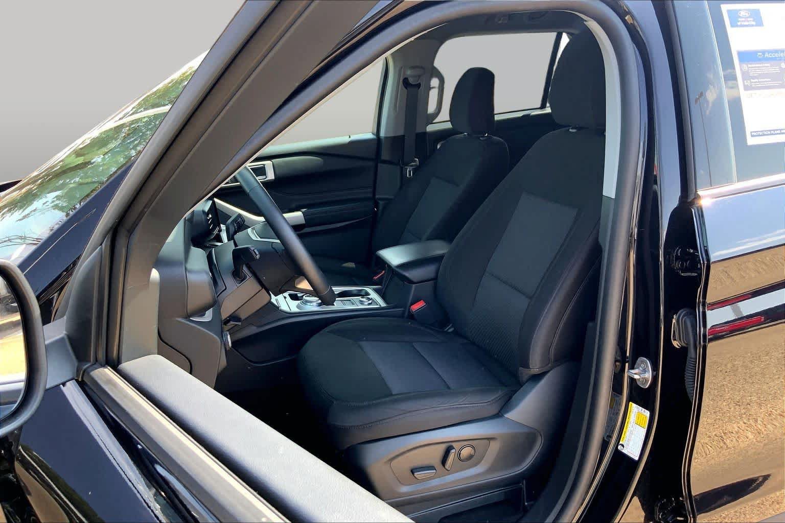 Certified 2023 Ford Explorer XLT AWD/4WD image 8