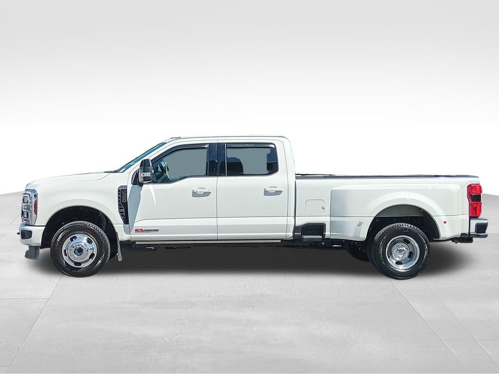 Certified 2025 Ford F350 Platinum AWD/4WD image 10