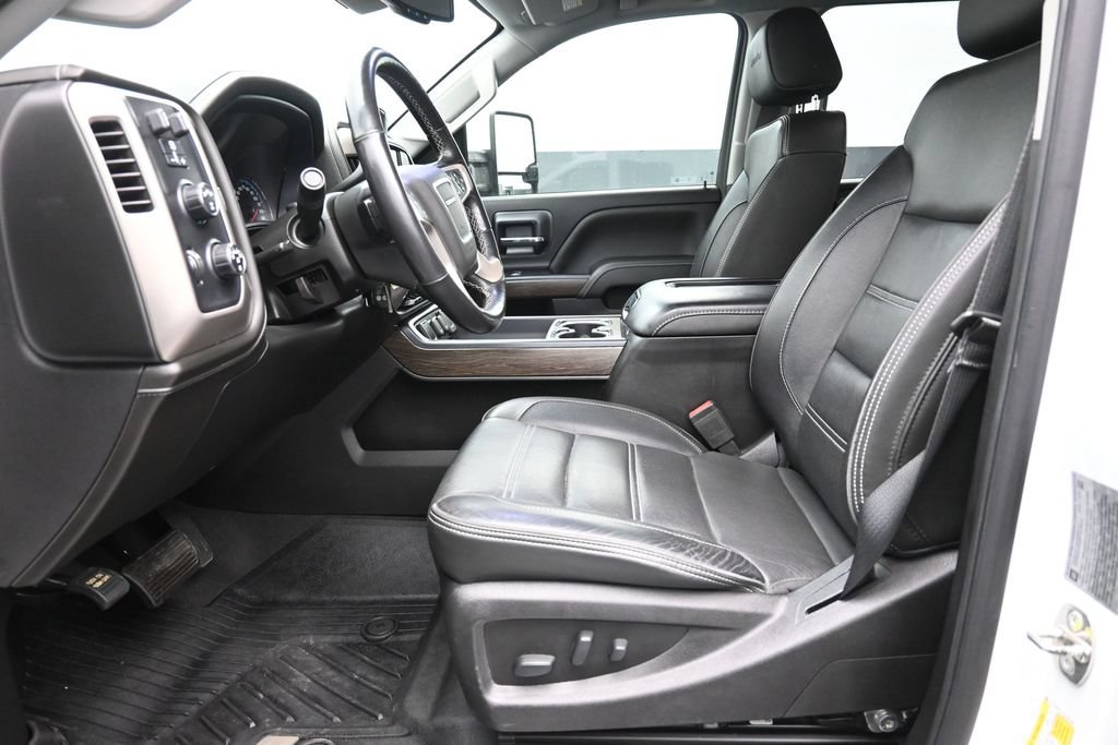 Used 2019 GMC Sierra 3500 Denali w/ Duramax Plus Package AWD/4WD image 21