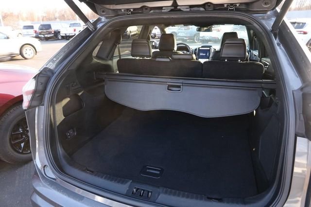 Certified 2022 Ford Edge ST image 8