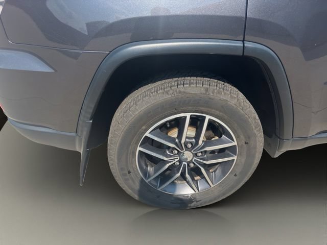 Used 2018 Jeep Grand Cherokee Limited w/ Luxury Group II AWD/4WD image 31