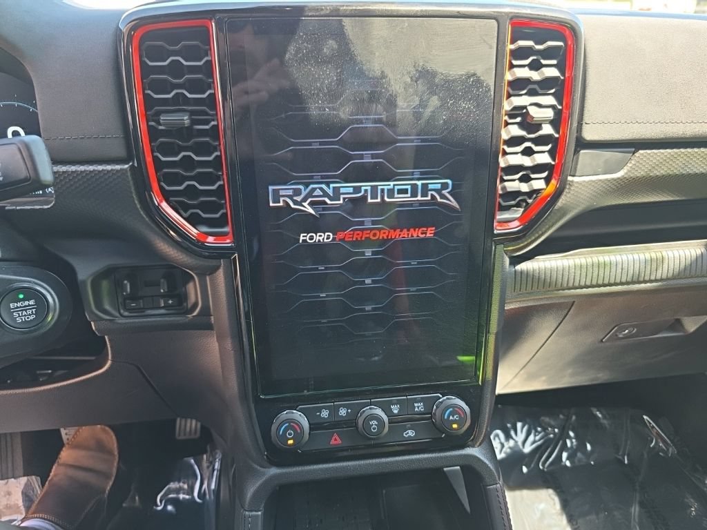 Certified 2025 Ford Ranger Raptor AWD/4WD image 17