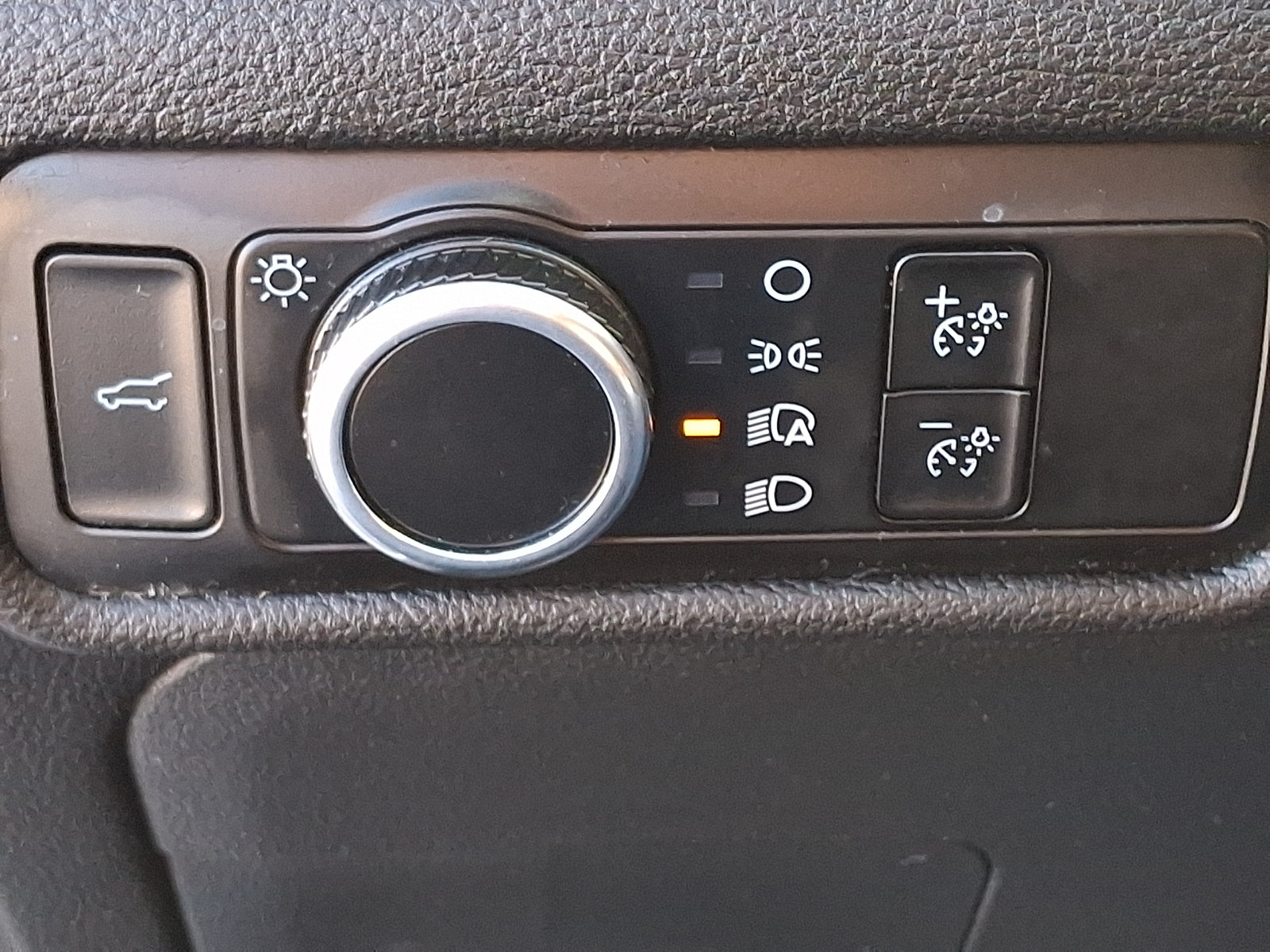 Certified 2023 Ford Explorer XLT AWD/4WD image 27