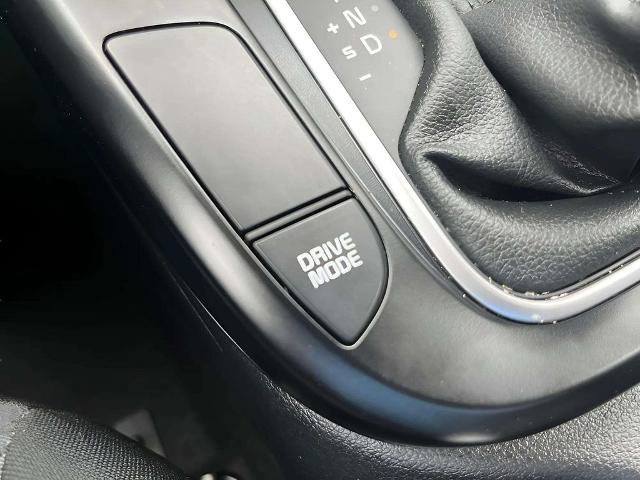 Used 2025 Kia Soul LX w/ LX Technology Package FWD image 26