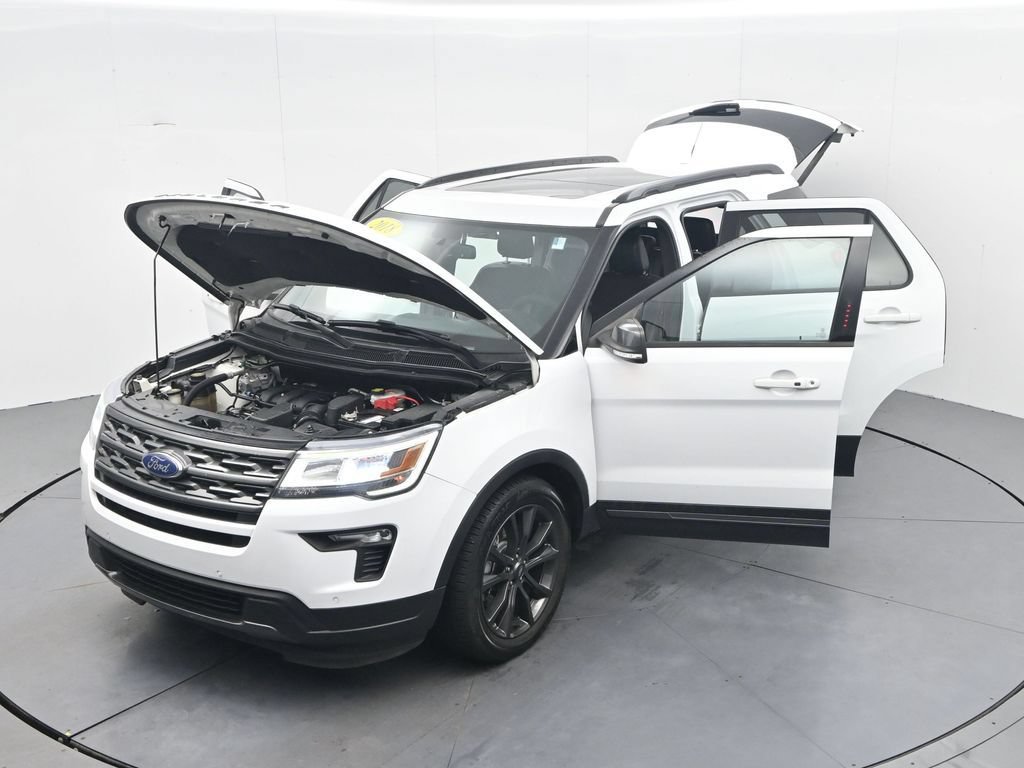 Certified 2018 Ford Explorer XLT w/ Equipment Group 202A FWD image 42