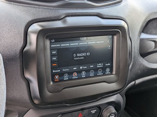 Used 2020 Jeep Renegade Altitude FWD image 21
