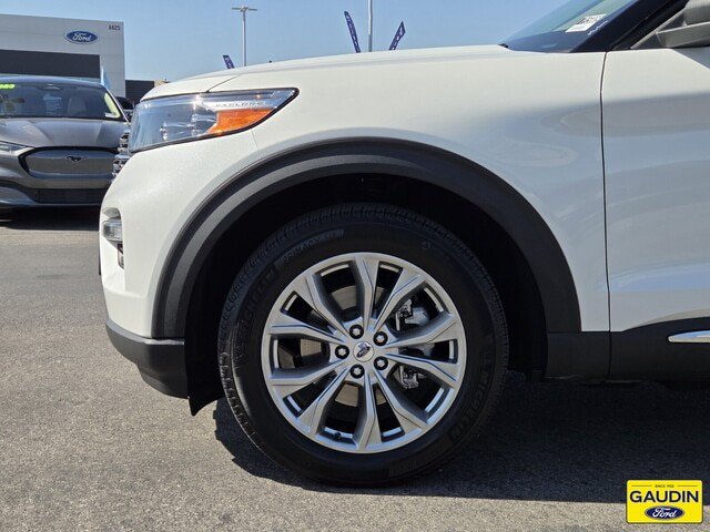 Certified 2023 Ford Explorer XLT w/ Equipment Group 202A AWD/4WD image 10