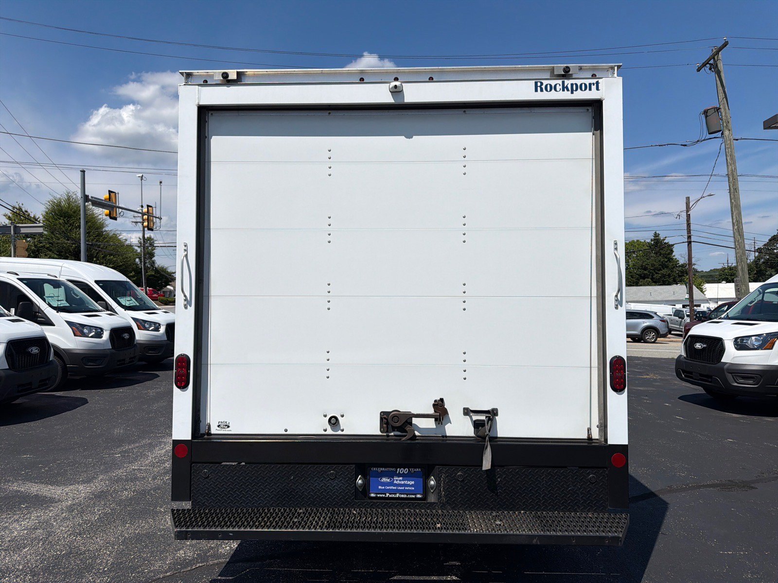 Used 2022 Chevrolet Express 3500 w/ Power Convenience Package RWD image 5