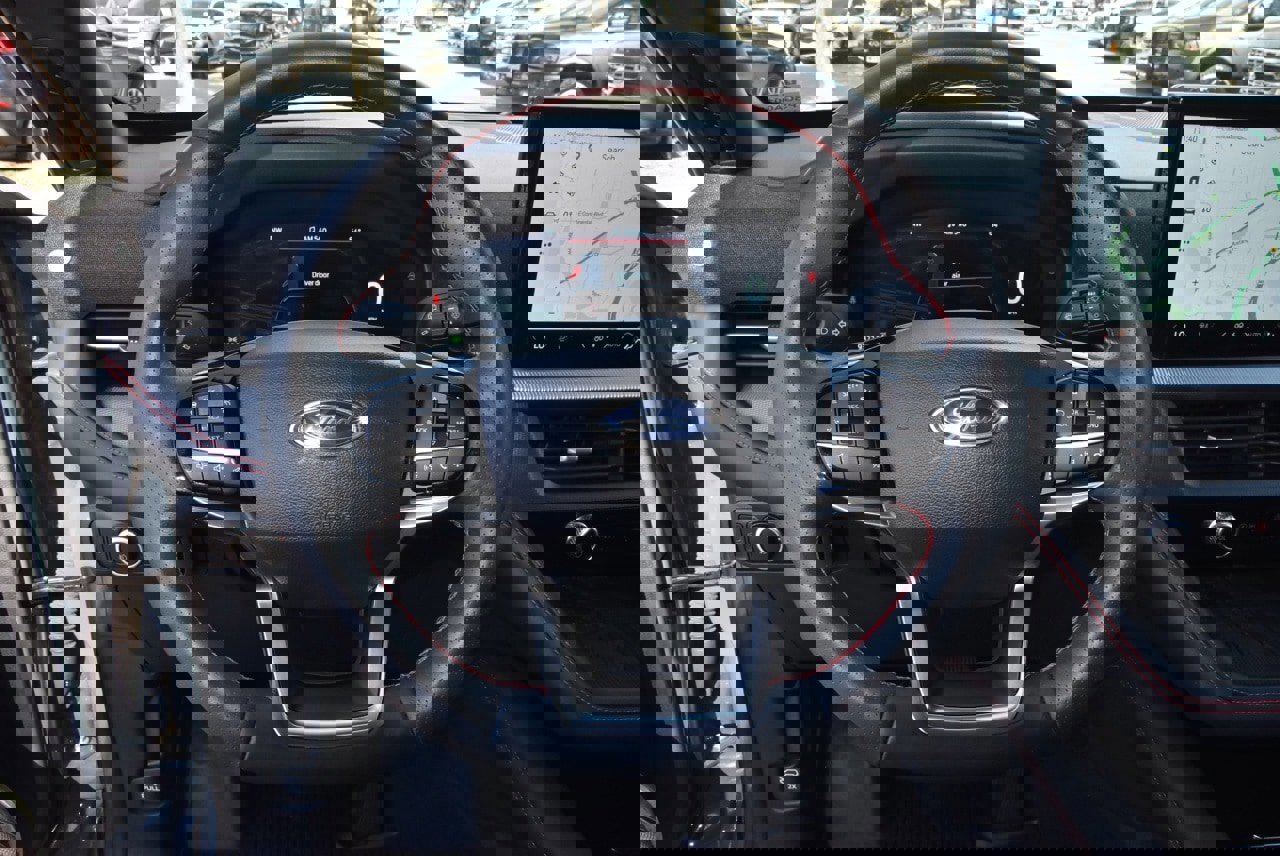 Certified 2025 Ford Explorer ST-Line w/ Premium Package image 25