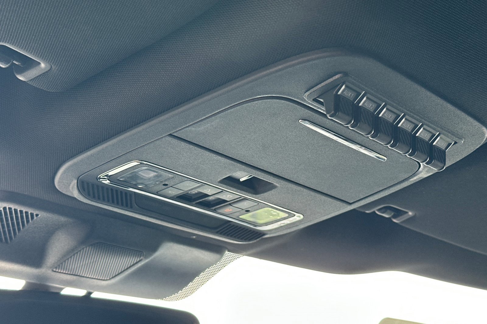 Certified 2022 Ford F150 Raptor w/ Equipment Group 801A High image 22