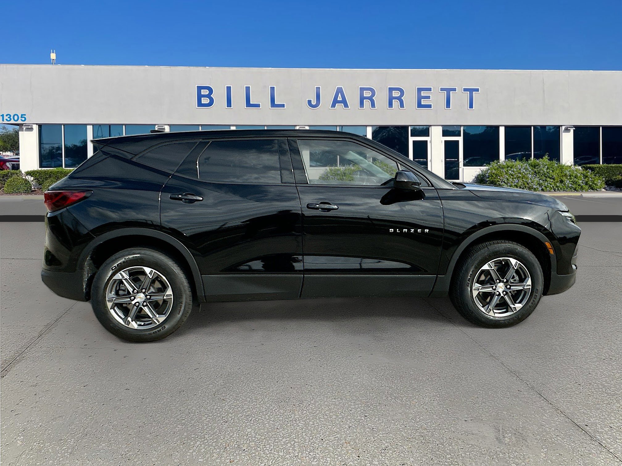 Used 2023 Chevrolet Blazer LT image 6
