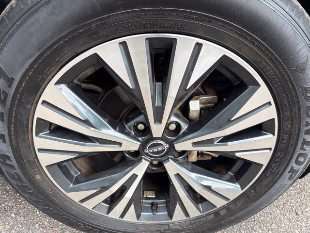 Used 2023 Nissan Rogue SV AWD/4WD image 13