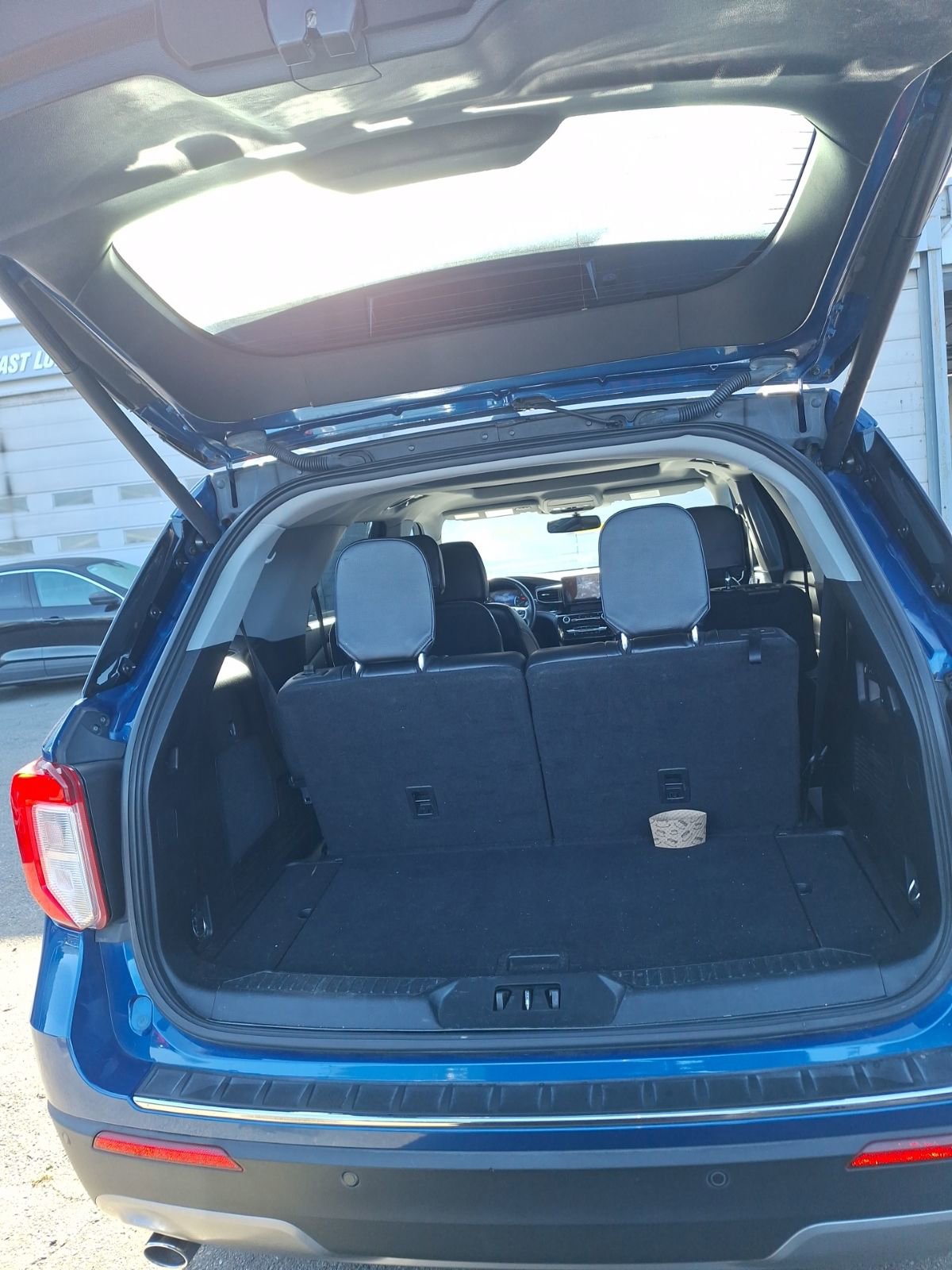 Certified 2021 Ford Explorer Limited w/ Equipment Group 301A image 6