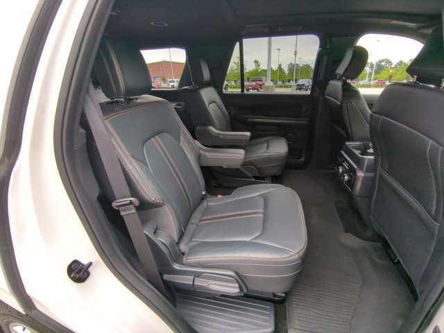 Certified 2023 Ford Expedition Platinum AWD/4WD image 35