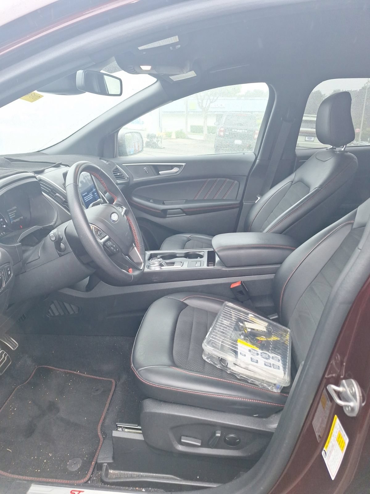 Certified 2024 Ford Edge ST-Line AWD/4WD image 11