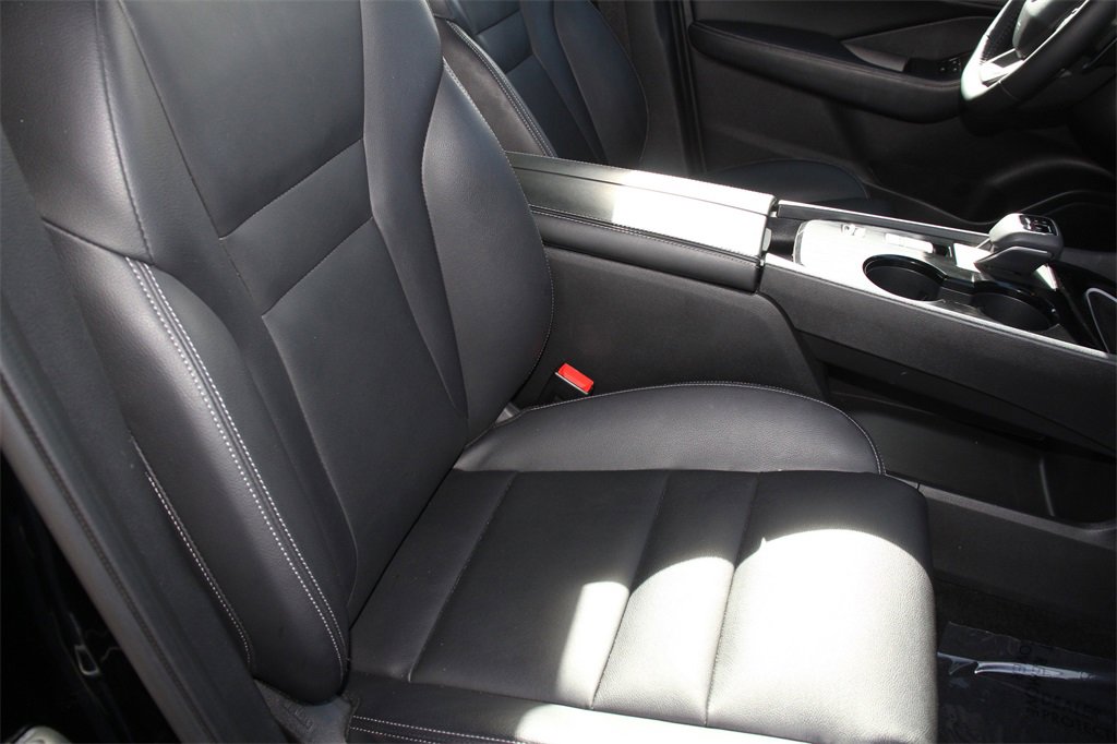 Used 2025 Nissan Rogue SL image 28