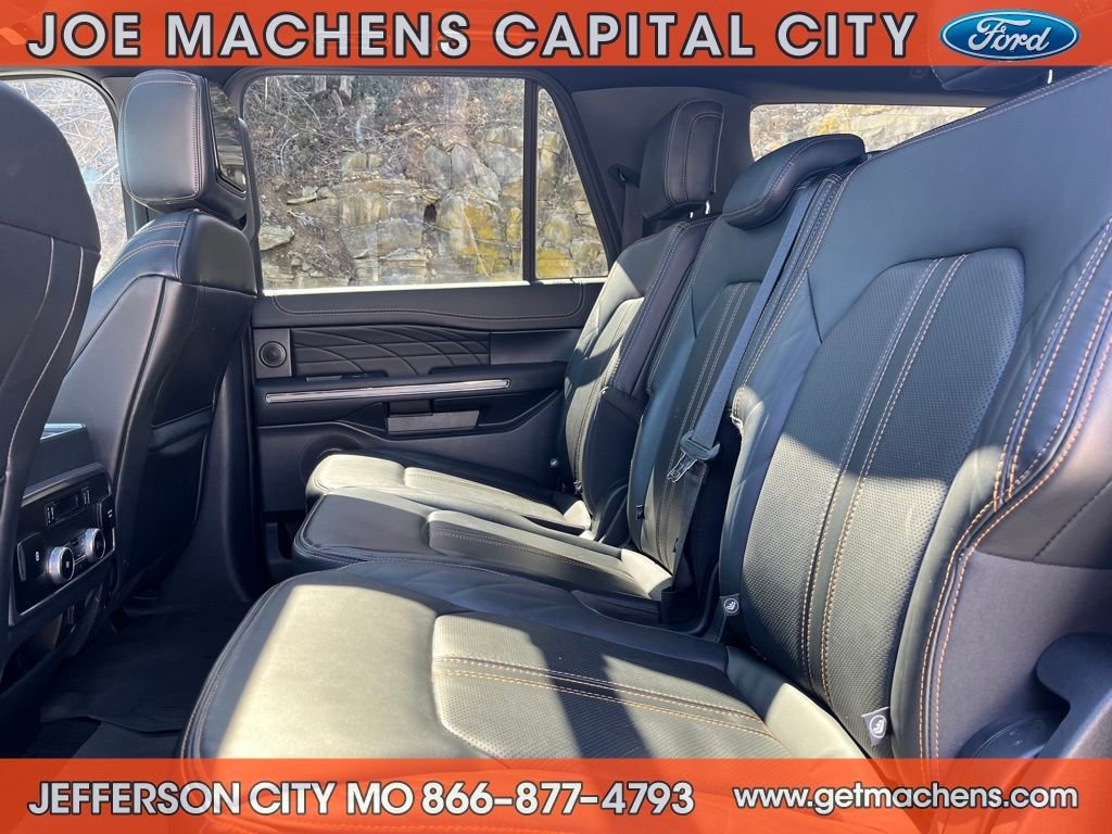 Certified 2022 Ford Expedition Max Platinum image 12