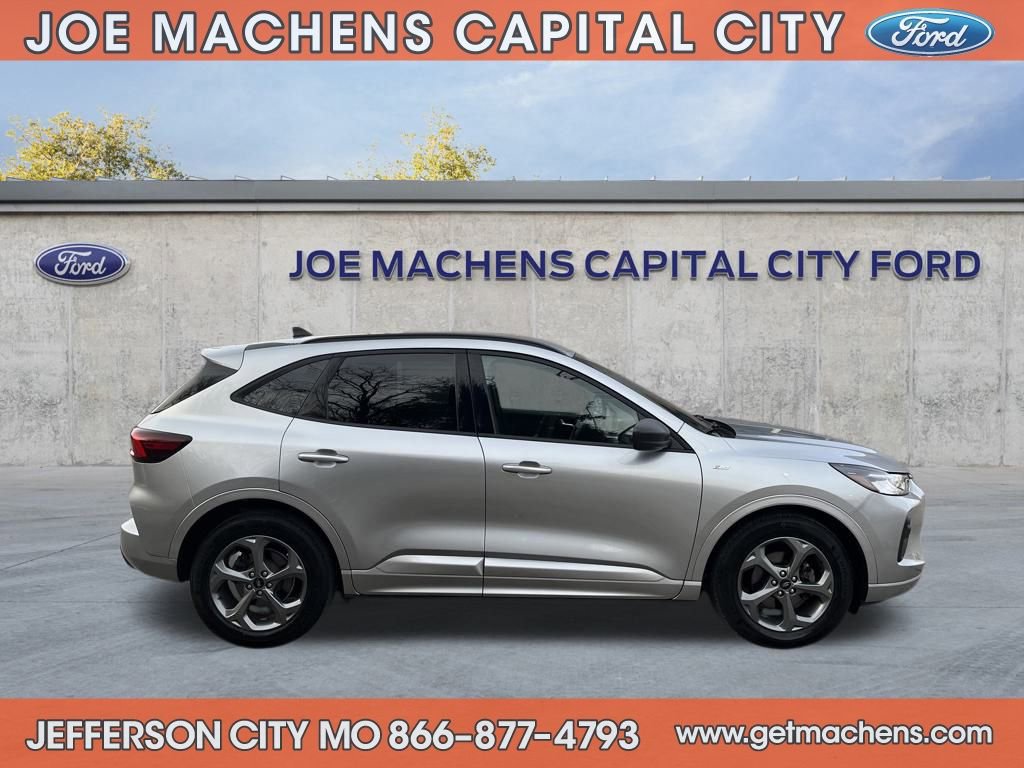 Certified 2023 Ford Escape ST-Line w/ Tech Pack #1 image 6