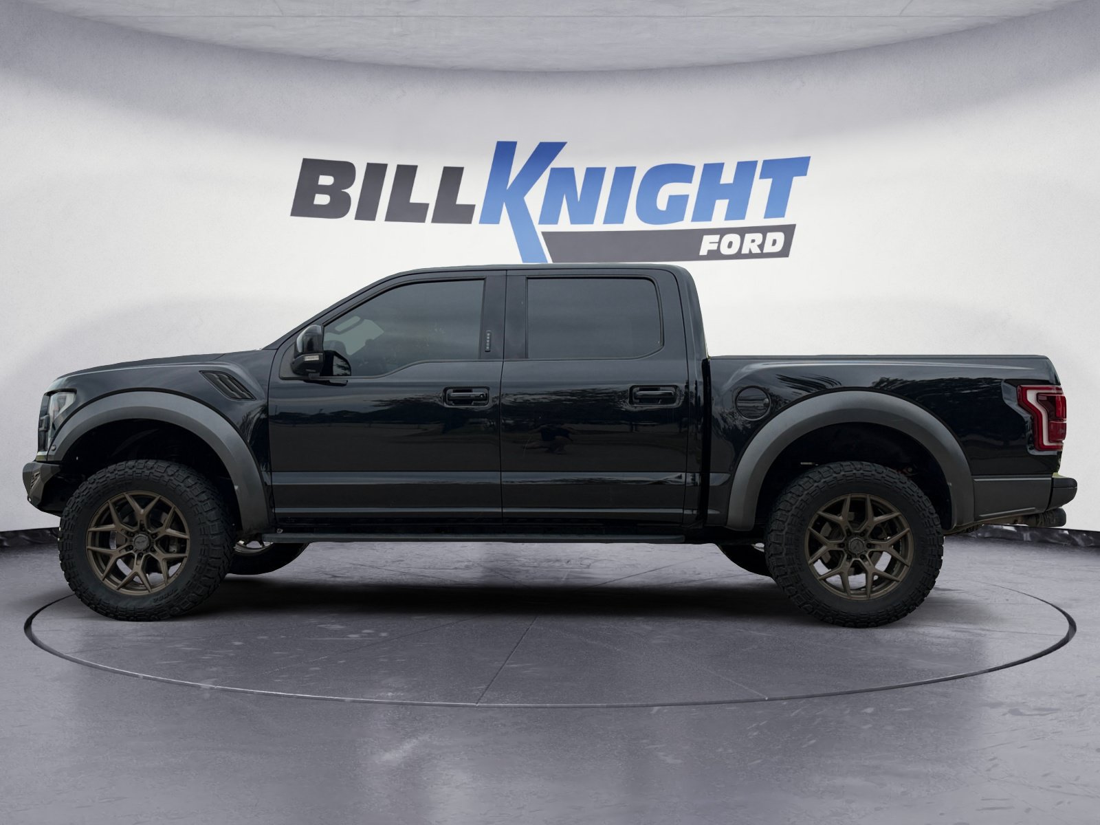 Certified 2019 Ford F150 Raptor w/ Equipment Group 802A Luxury AWD/4WD image 2