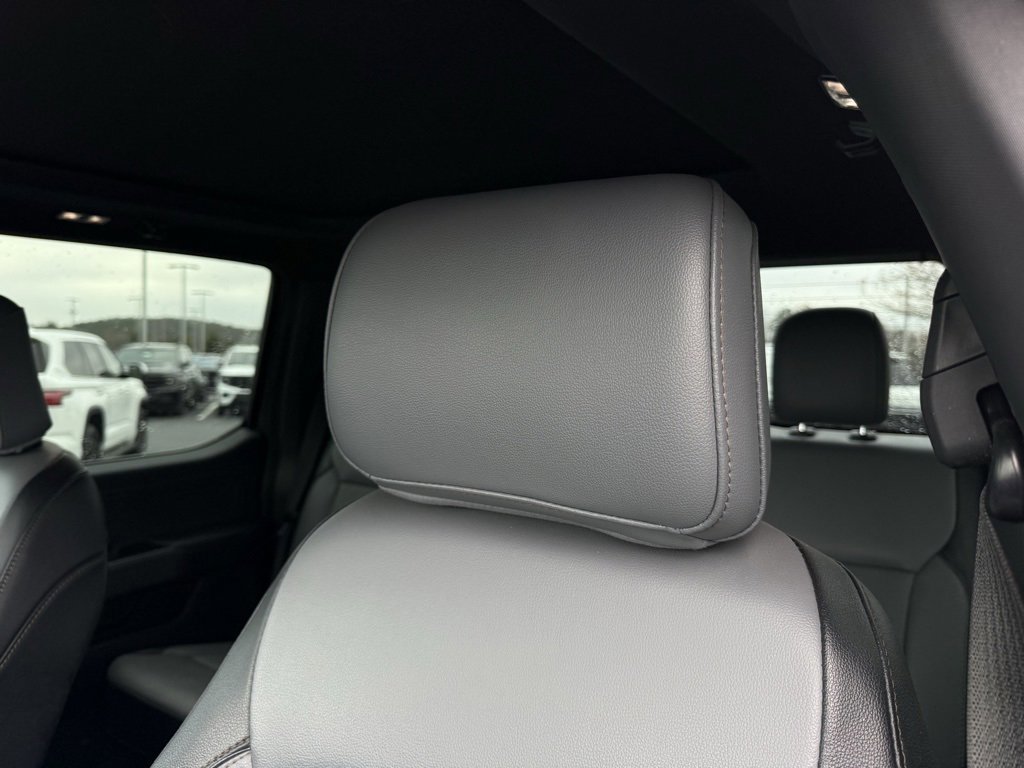 Certified 2022 Ford F150 Lightning Lariat w/ Equipment Group 511A High image 23