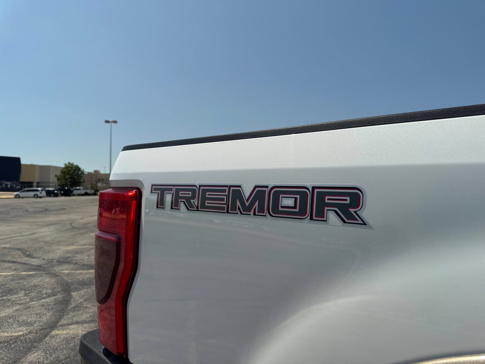 Certified 2022 Ford F250 King Ranch w/ Tremor Off-Road Package AWD/4WD image 16
