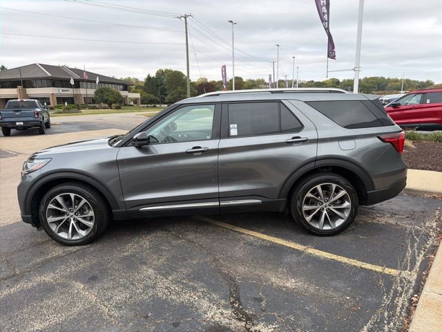 Certified 2025 Ford Explorer Platinum w/ Ultimate Package AWD/4WD image 4