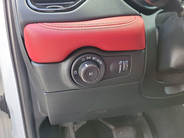 Used 2022 Dodge Durango R/T w/ Tow 'N Go Package AWD/4WD image 21