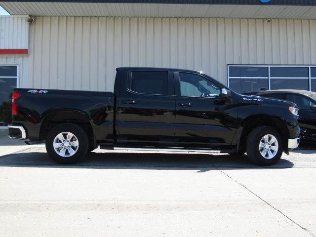 Used 2026 Chevrolet Silverado 1500 LT AWD/4WD image 2
