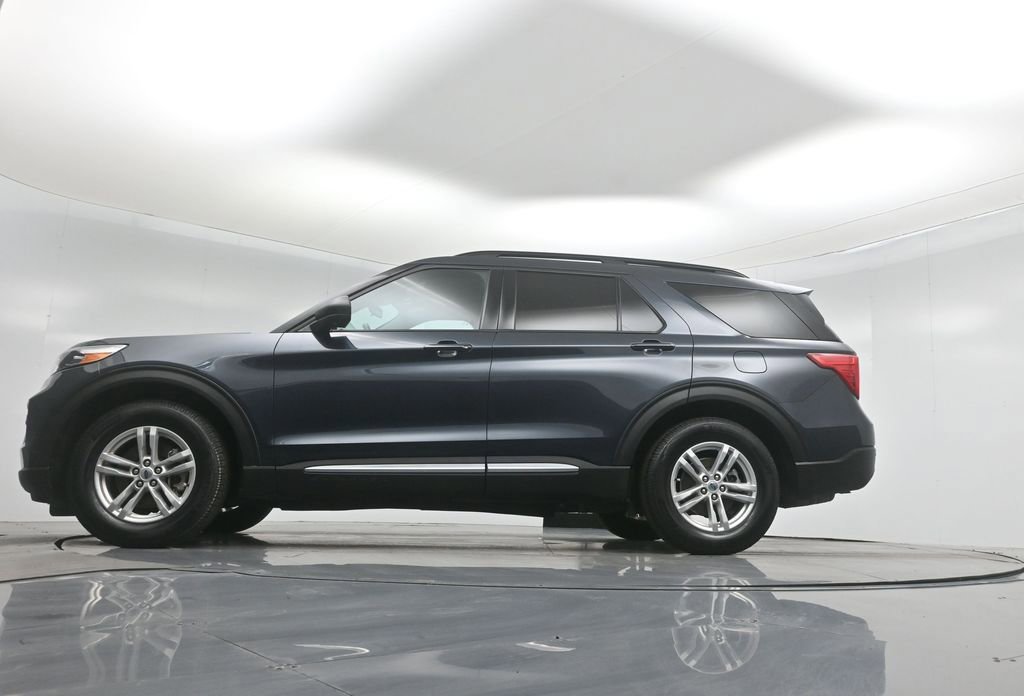 Certified 2022 Ford Explorer XLT image 24
