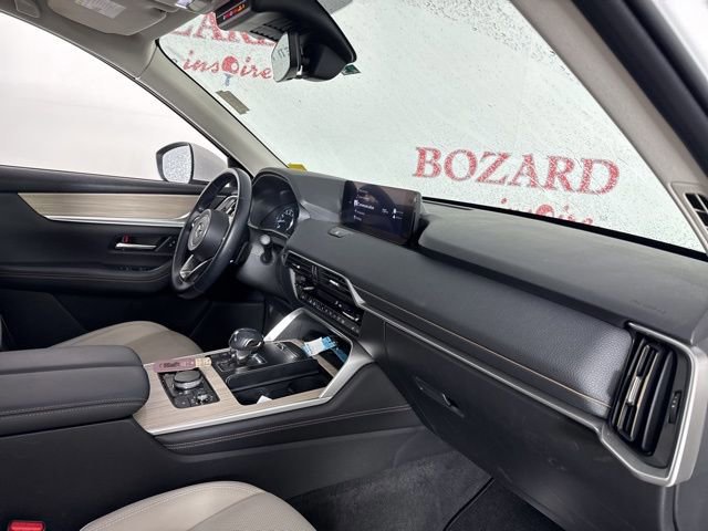 Used 2024 MAZDA CX-90 3.3 Turbo w/ Preferred Plus image 17